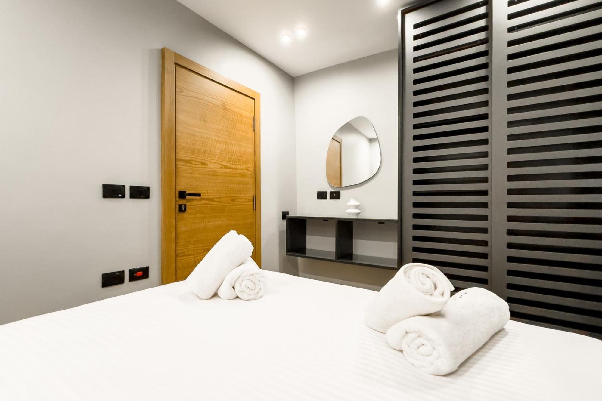 The 2bdr Obsidian Jacuzzi 5min To Cai Airport Apartment